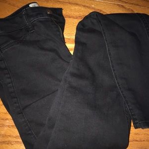 Hollister black jeans💛